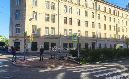 Продажа 3-комн квартиры на вторичном рынке 14-я линия,  д. 97,  к. Б