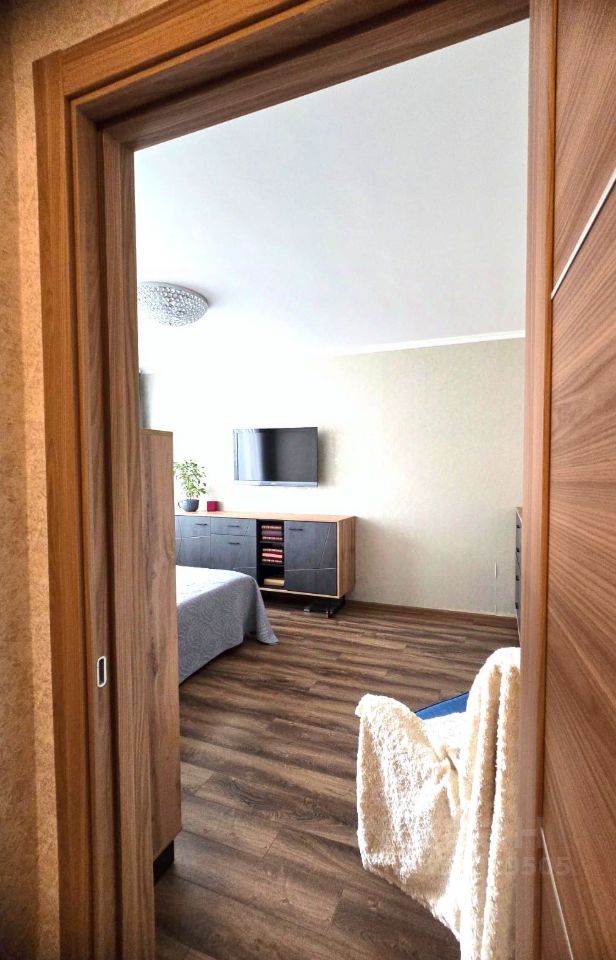 Продажа 2-комн квартиры на вторичном рынке Байконурская улица, 15