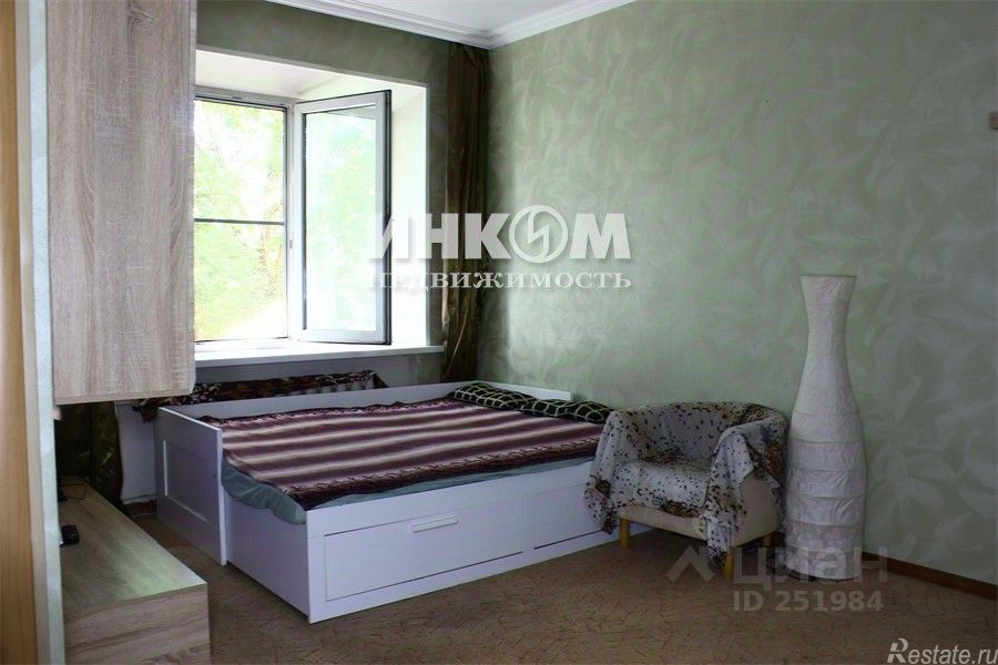 Продажа 1-комн квартиры на вторичном рынке Голицыно г, Керамиков пр-кт,  д. 100