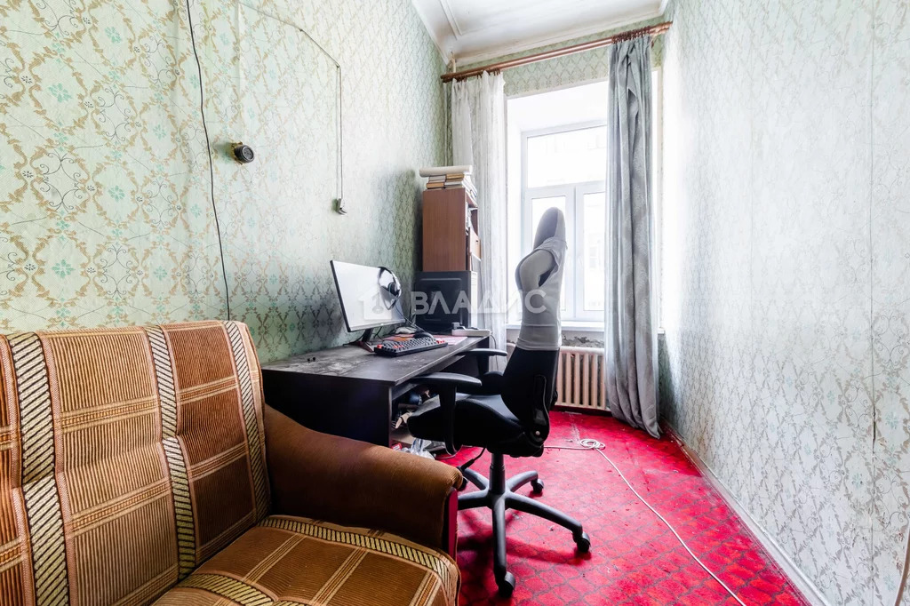 3-комн квартира ул. Кирилловская,  д. 22