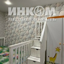 Продажа 4-комн квартиры на вторичном рынке ул Богданова,  д. 42