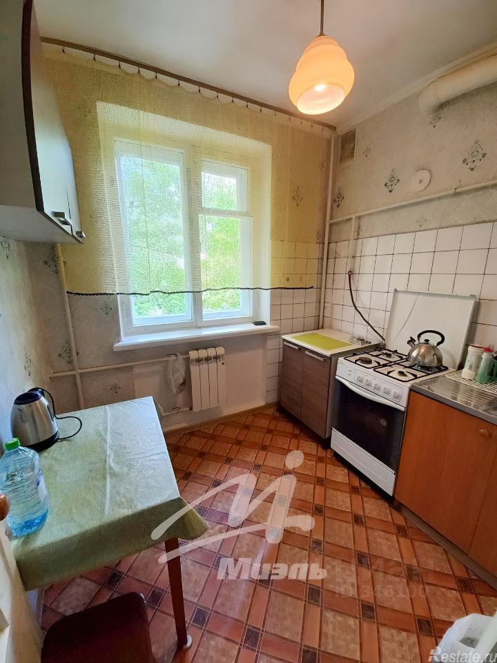 Аренда 2-комн квартиры на вторичном рынке Мартеновская улица,  д. 18