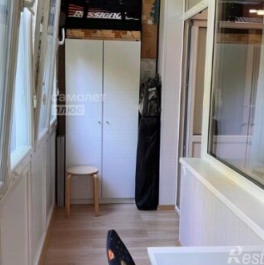 Продажа 2-комн квартиры на вторичном рынке Мосфильмовская улица,  д. 11 к3