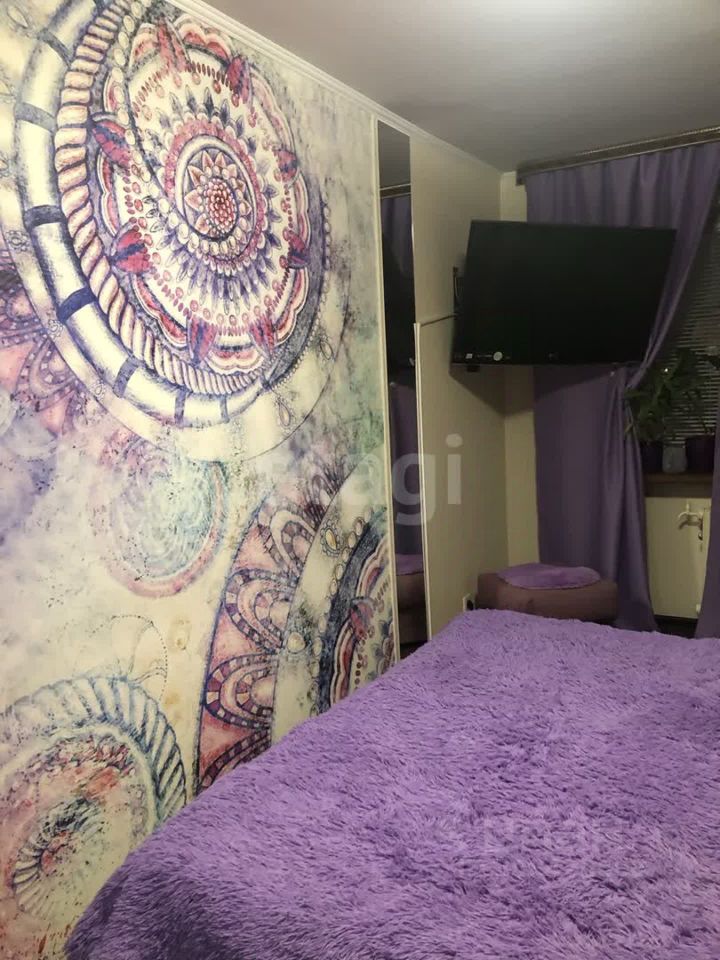 Продажа 2-комн квартиры на вторичном рынке Кириши, Советская улица, 12а