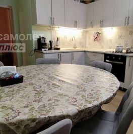 Продажа 3-комн квартиры на вторичном рынке пр-кт Куприна,  д. 32,  к. 2