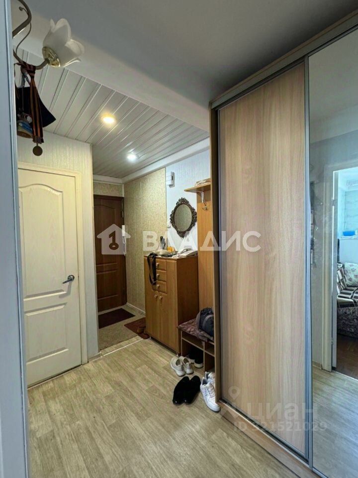 Продажа 4-комн квартиры на вторичном рынке улица Маршала Новикова, 5