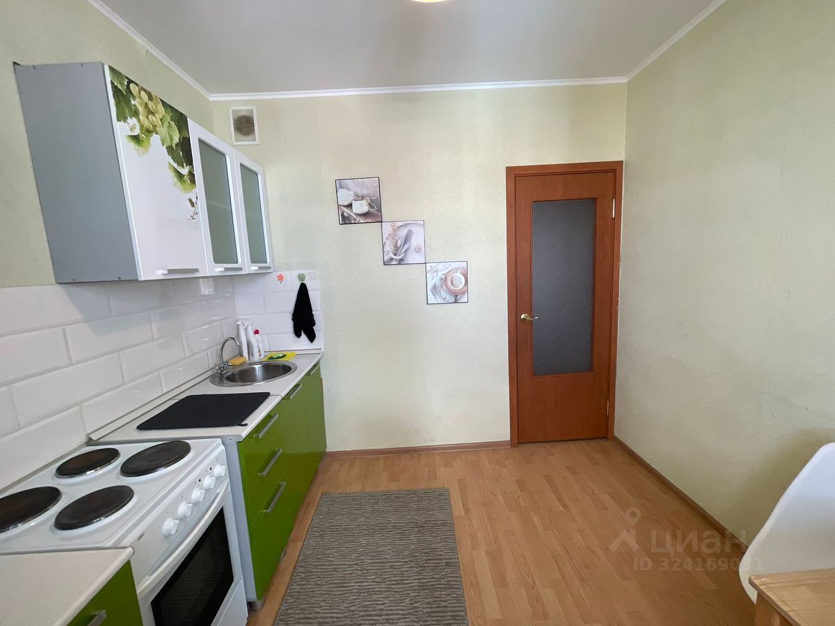 Аренда 1-комн квартиры на вторичном рынке улица 2-я Нововатутинская,  д. 3