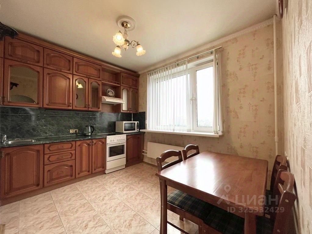 Продажа 3-комн квартиры на вторичном рынке Светлогорский проезд, 3