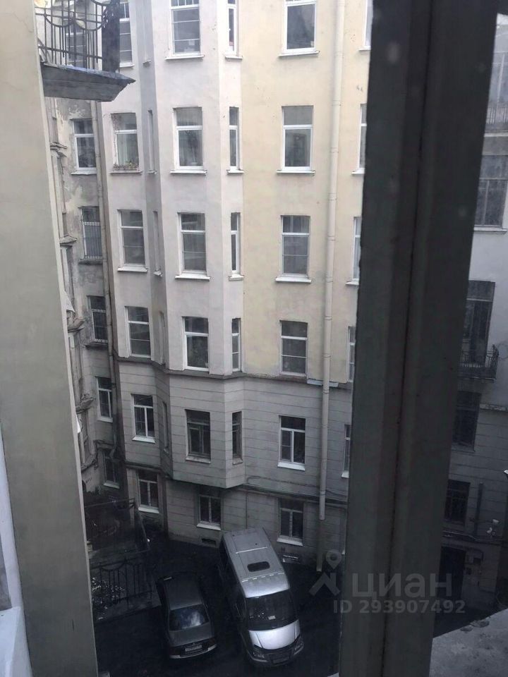 Продажа 3-комн квартиры на вторичном рынке Газовая улица, 7