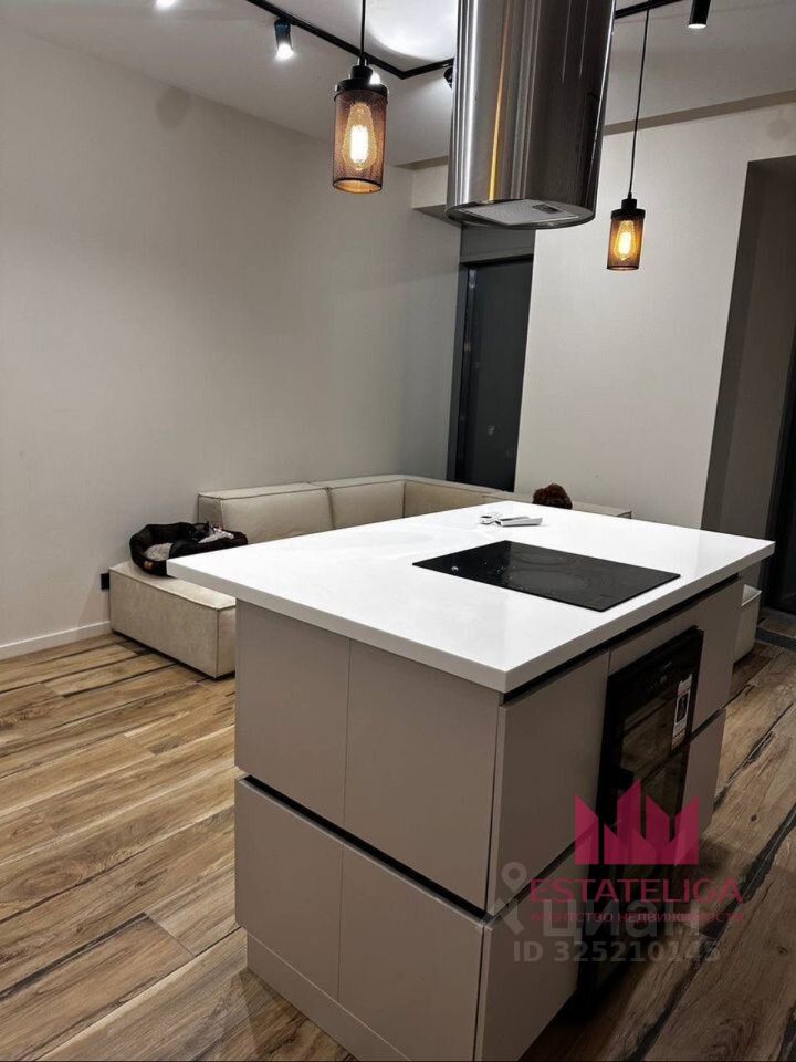 Продажа 2-комн квартиры на вторичном рынке Севастопольский проспект, 22А