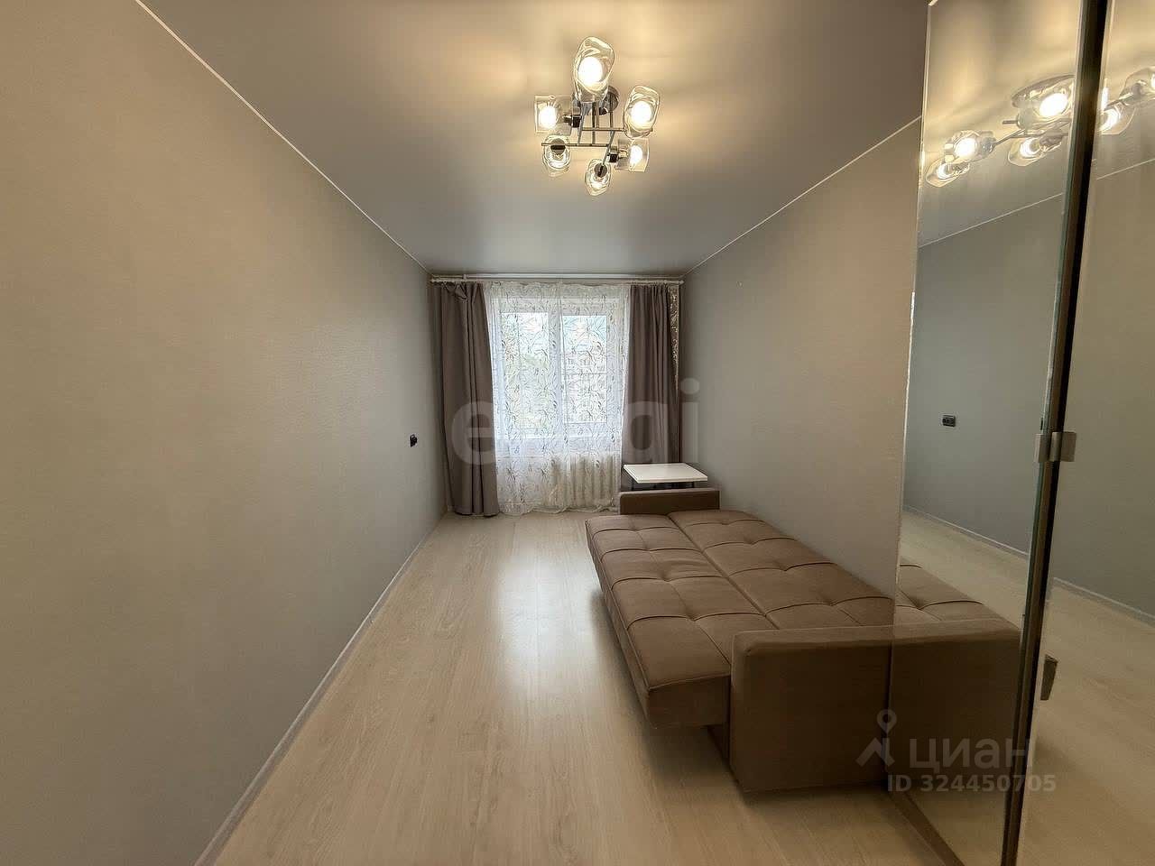 Продажа 2-комн квартиры на вторичном рынке Волхов, Авиационная улица, 25