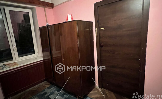 Продажа 2-комн квартиры на вторичном рынке Краснопутиловская улица,  д. 52