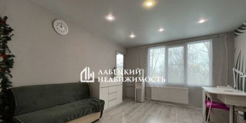 3-комн квартира Народного ополчения пр-кт,  д. 243