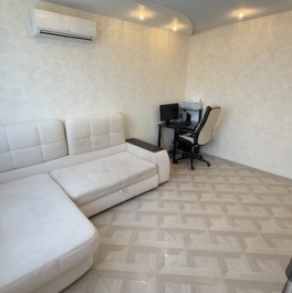 Продажа 3-комн квартиры на вторичном рынке Солнечная улица,  д. 15