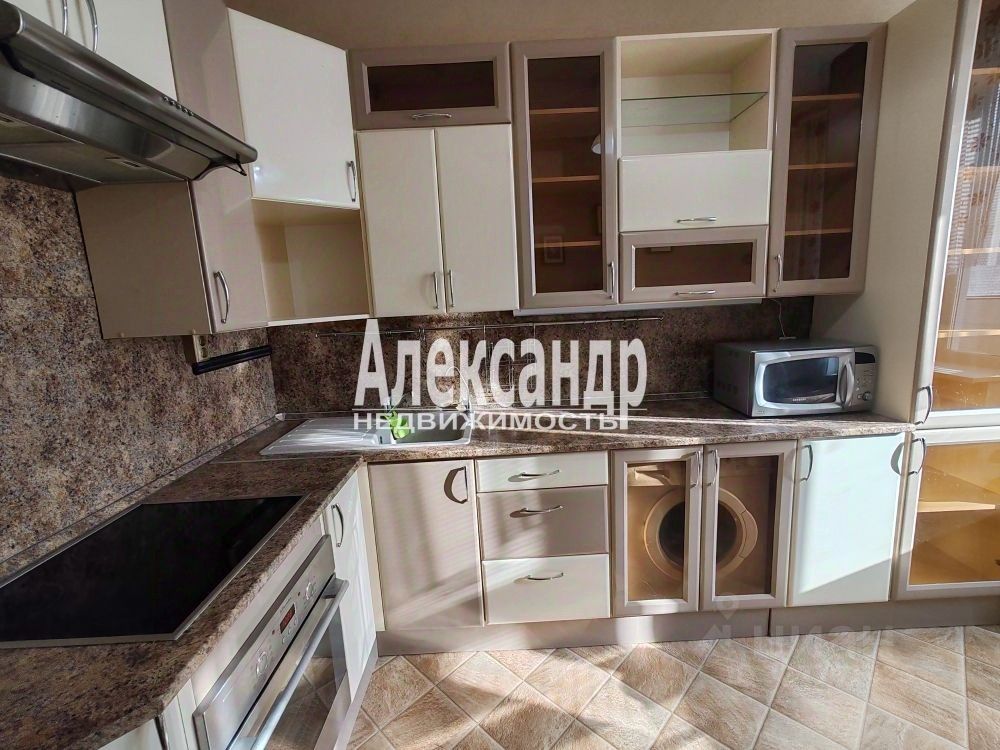 Аренда 1-комн квартиры на вторичном рынке проспект Славы, 52к1