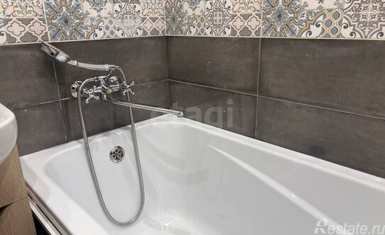 Продажа 1-комн квартиры на вторичном рынке улица Ворошилова,  д. 5 к2