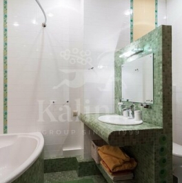 Продажа 5-комн квартиры на вторичном рынке Октябрьский переулок,  д. 5