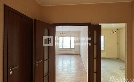 Продажа 1-комн квартиры на вторичном рынке ул Оптиков,  д. 51,  к. 1