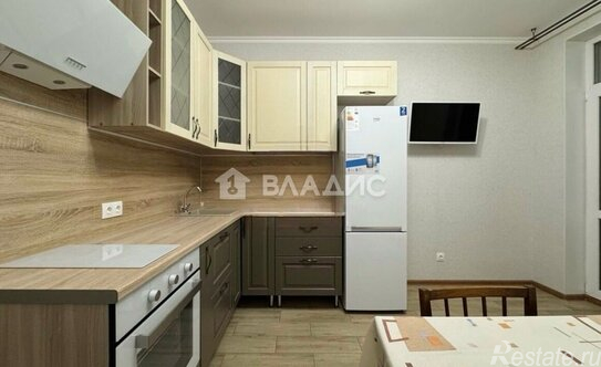 Продажа 1-комн квартиры на вторичном рынке Школьная улица,  д. 17 с1