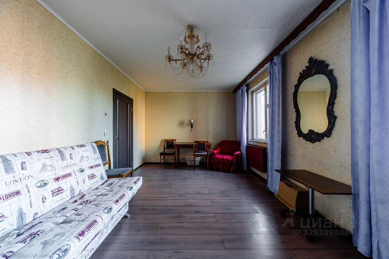 Продажа 3-комн квартиры на вторичном рынке проспект Королева, 48К1
