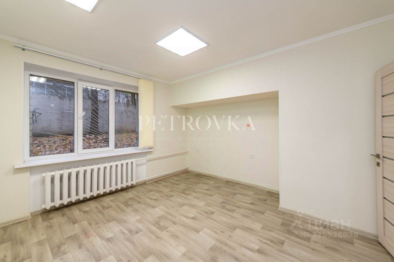 Продажа 3-комн квартиры на вторичном рынке улица Ватутина, 2к2