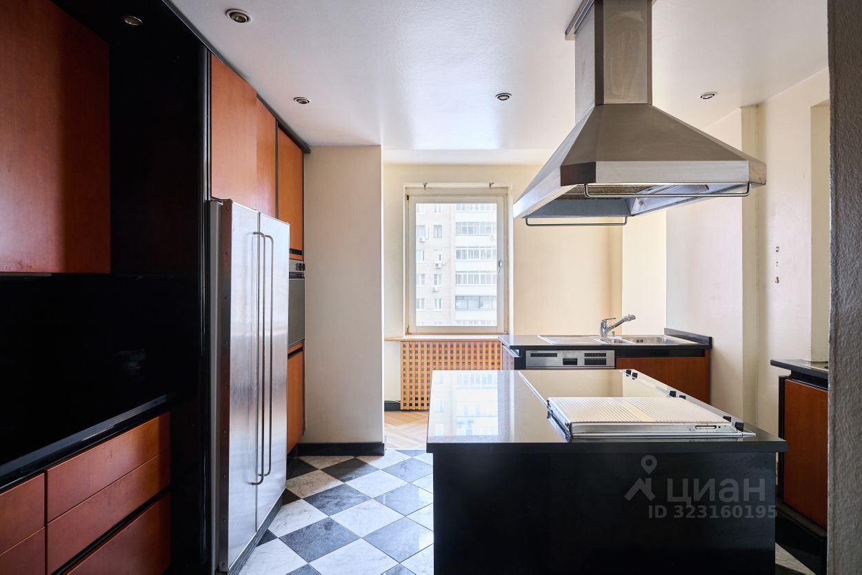 Продажа 3-комн квартиры на вторичном рынке Протопоповский переулок, 16