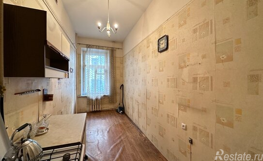 Продажа 4-комн квартиры на вторичном рынке улица Достоевского,  д. 24/9