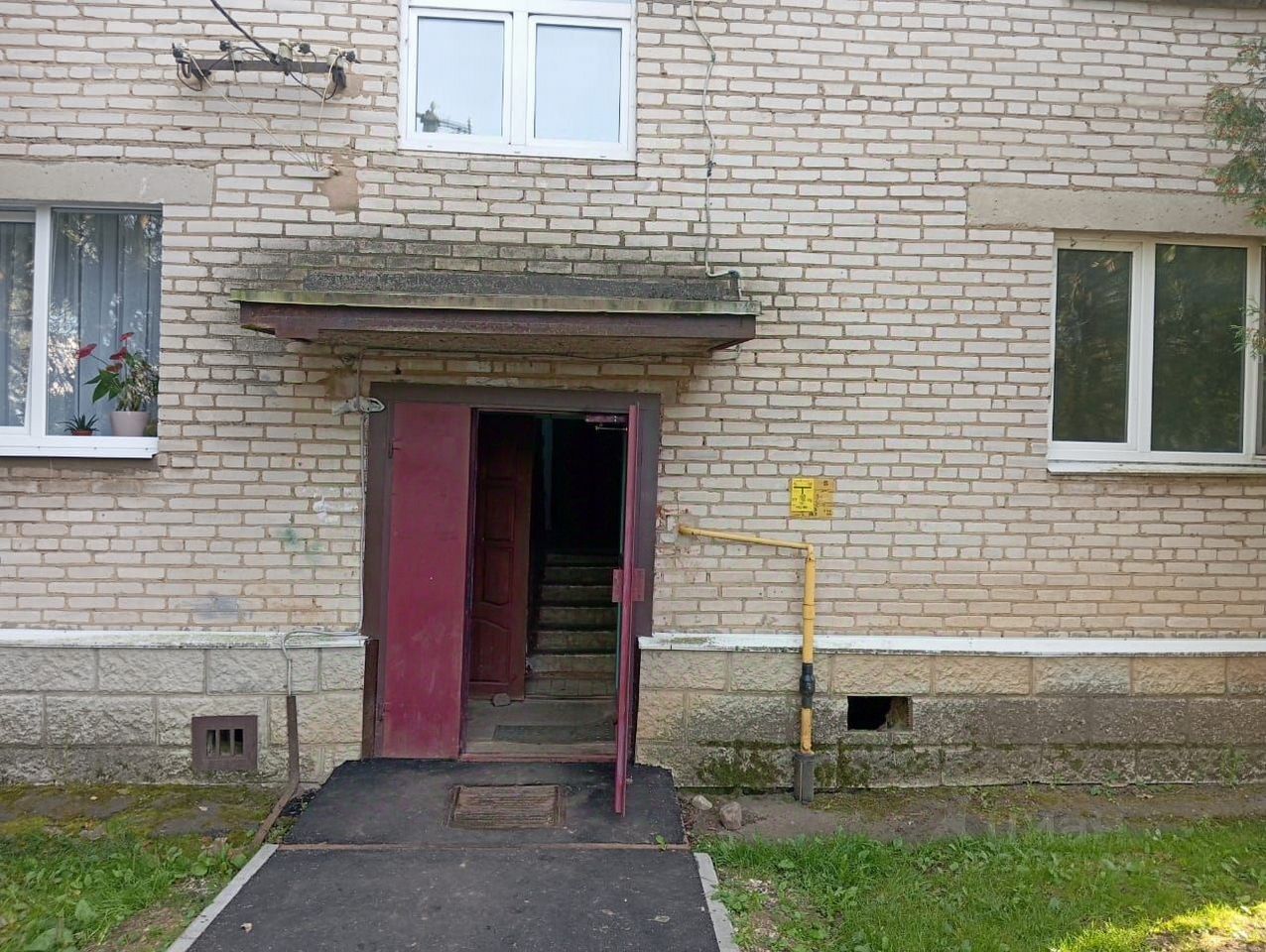 Продажа 1-комн квартиры на вторичном рынке д. Бирево, 2