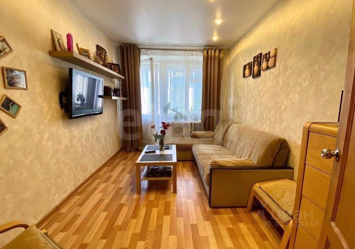 Продажа 2-комн квартиры на вторичном рынке Дубна, улица Курчатова, 30