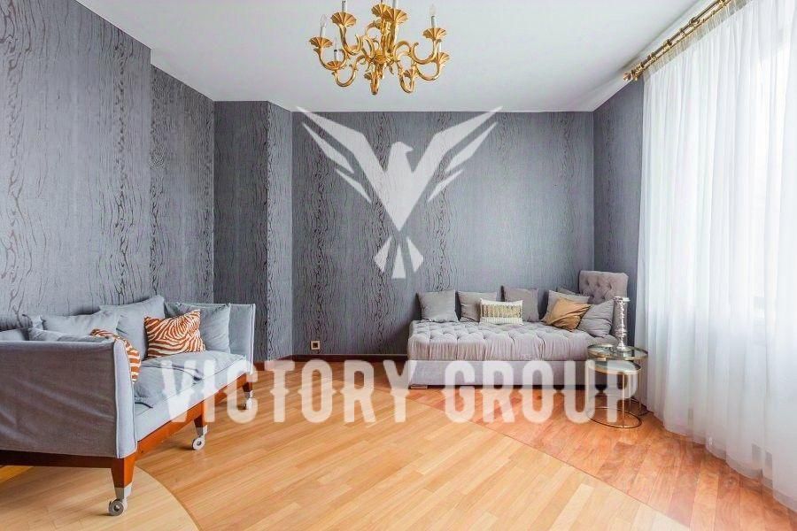 Продажа 5-комн квартиры на вторичном рынке улица Плющиха, 22
