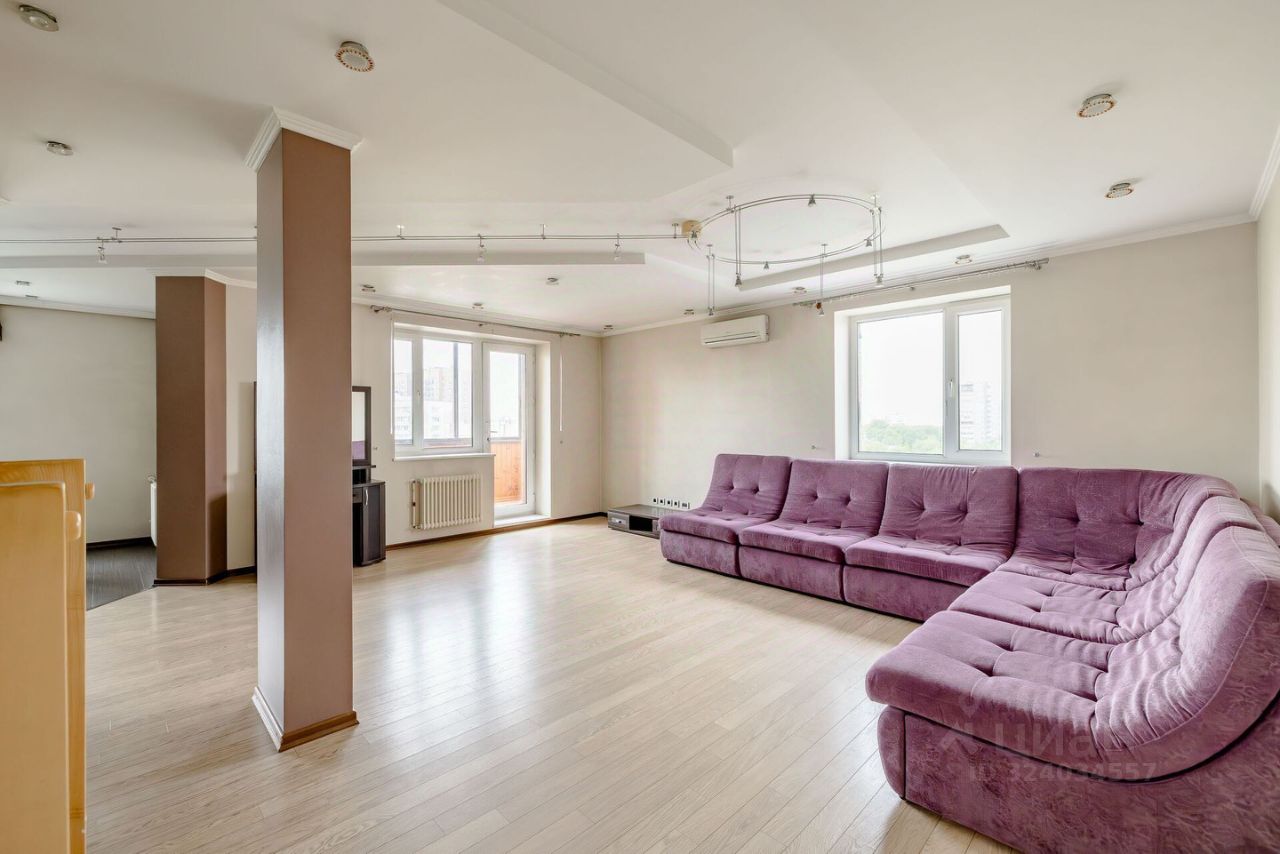 Продажа 4-комн квартиры на вторичном рынке Перовская улица, 20