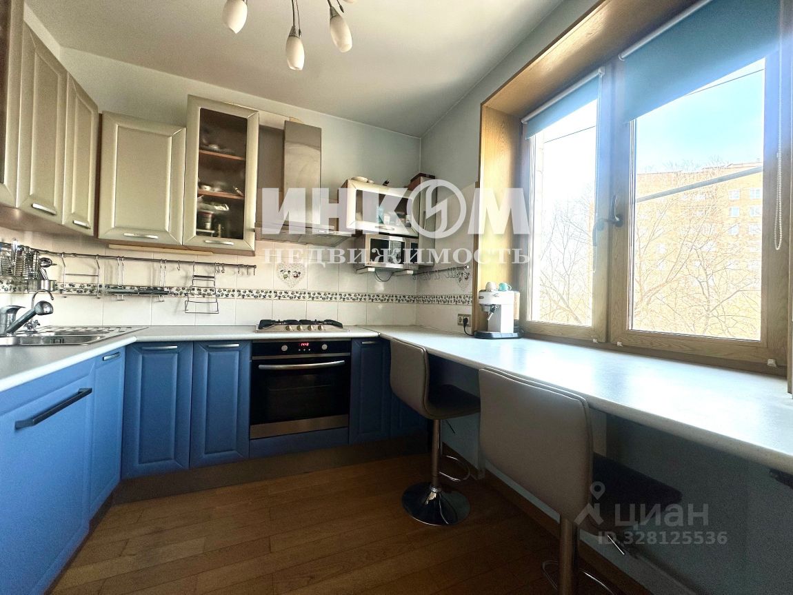 Продажа 2-комн квартиры на вторичном рынке Планетная улица,  д. 29