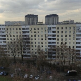 Продажа 1-комн квартиры на вторичном рынке Матвеевская улица,  д. 42 к5