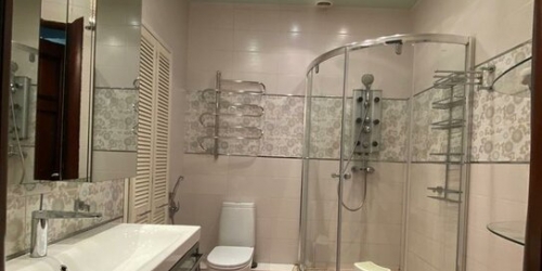 3-комн квартира улица Лобанова,  д. 4