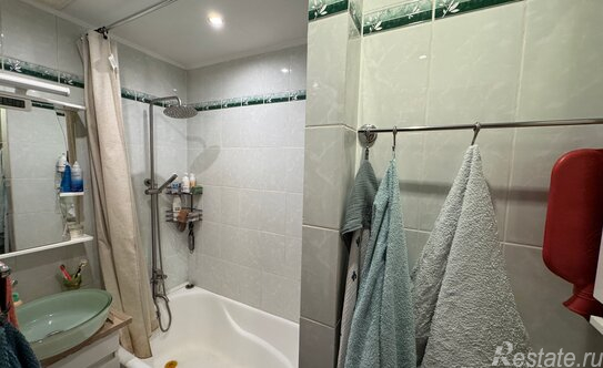 Продажа 3-комн квартиры на вторичном рынке ул Петра Романова,  д. 2,  к. 2