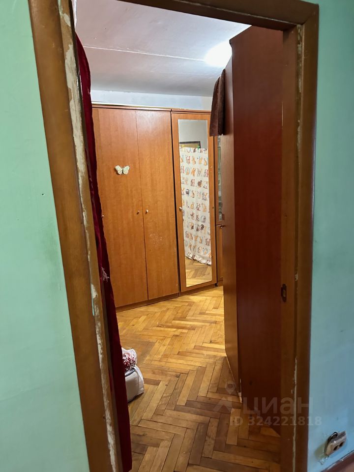 Продажа 1-комн квартиры на вторичном рынке Гвардейская улица, 6