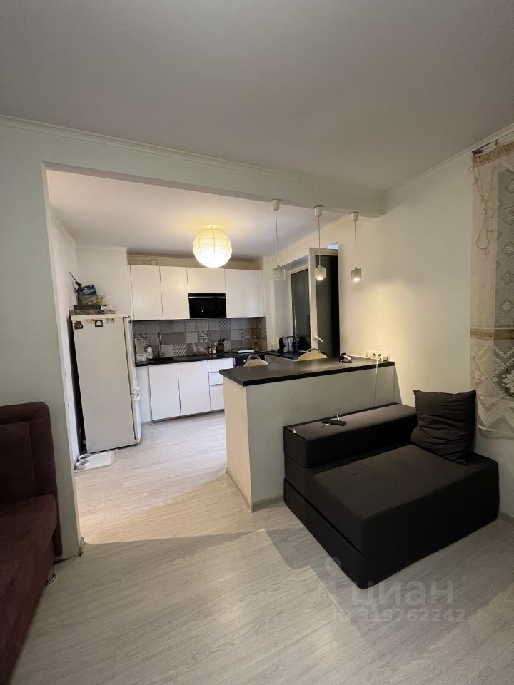 Продажа студии Тельмана, улица Московская, 4