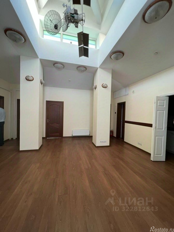 Продажа отдельного здания улица Льва Толстого,  д. 2/22 с6