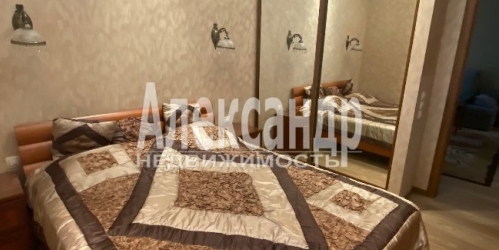 2-комн квартира Суворовский просп.,  д. 32,  к. Б