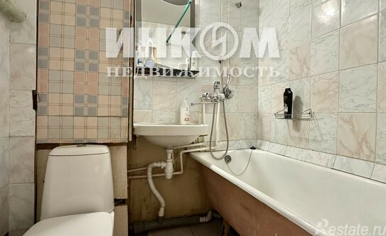 Продажа 1-комн квартиры на вторичном рынке Малахитовая улица,  д. 14