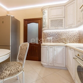 Продажа 2-комн квартиры на вторичном рынке улица Катерников,  д. 7