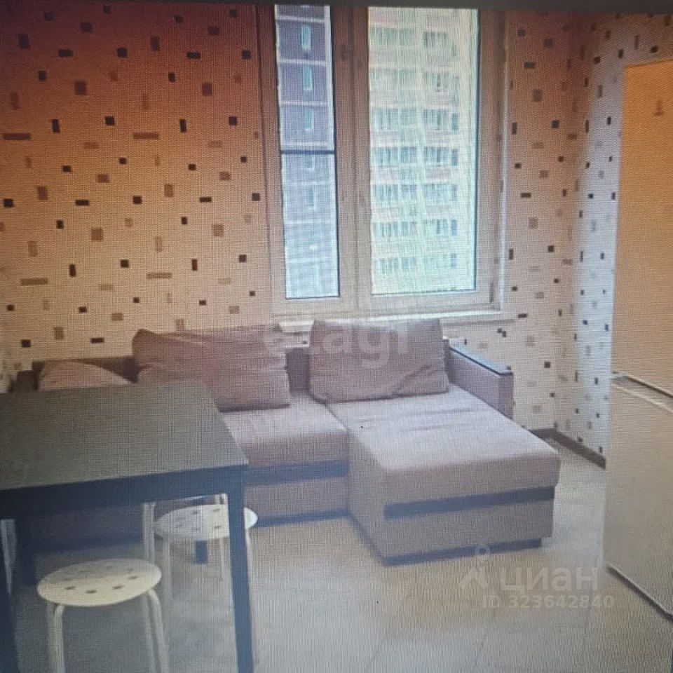 Продажа 1-комн квартиры на вторичном рынке Химки, улица Опанасенко, 5к1