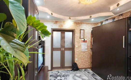 Продажа 2-комн квартиры на вторичном рынке Серпухов, Российская улица,  д. 38А