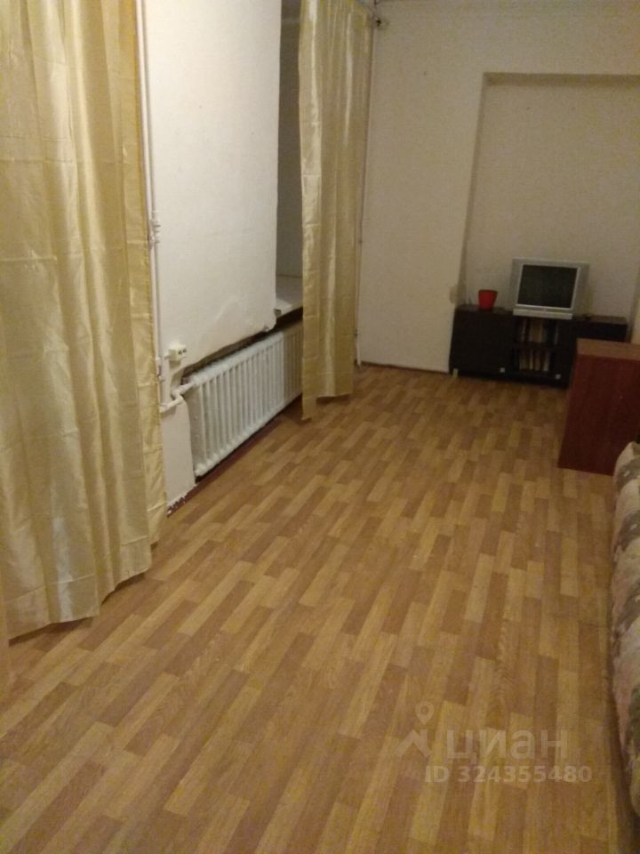 Продажа 2-комн квартиры на вторичном рынке Гороховая улица, 3