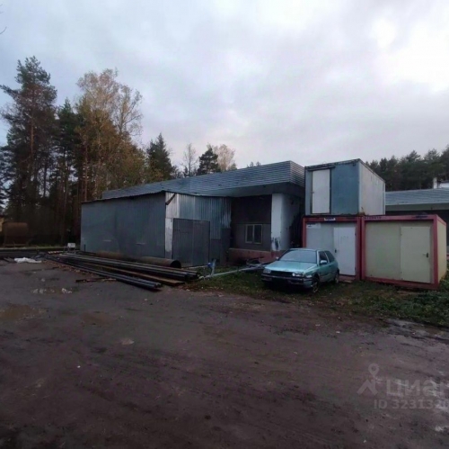 Помещение свободного назначения Александровка, Центральная улица,  д. 12