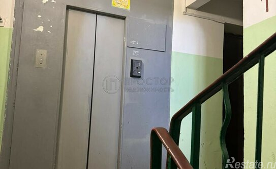 Продажа 2-комн квартиры на вторичном рынке Парковая 6-я ул,  д. 27