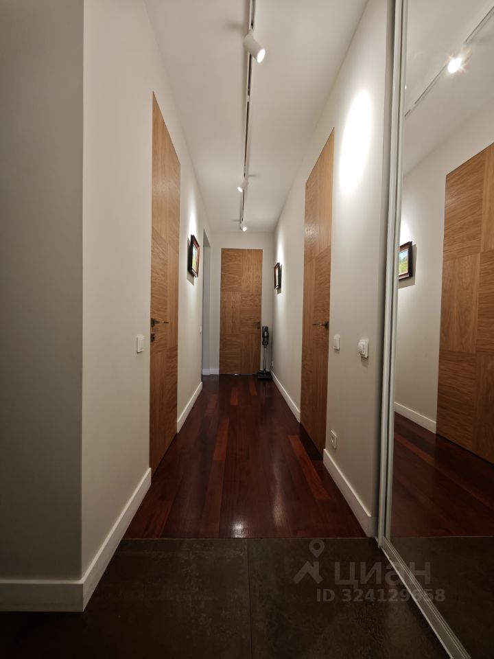 Продажа 2-комн квартиры на вторичном рынке улица Академика Виноградова, 1к1