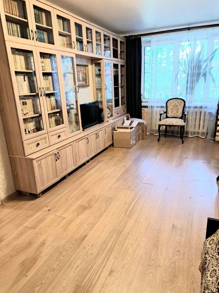 Продажа 1-комн квартиры на вторичном рынке улица Костюшко, 10