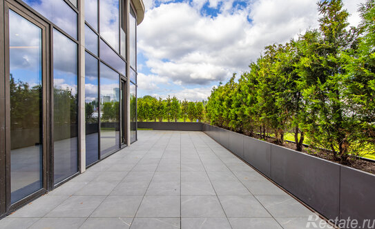 Продажа 2-комн квартиры на вторичном рынке Поклонная улица