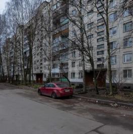 Продажа 3-комн квартиры на вторичном рынке Просвещения пр-кт,  д. 99